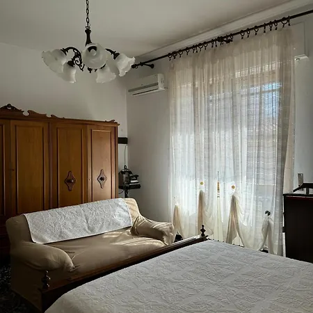 Domu 'e Ajiajius Tatil Evi