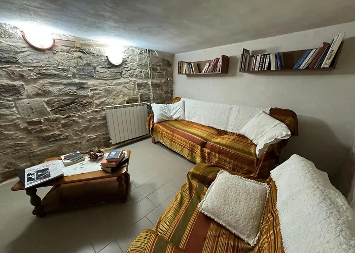 Domu 'e Ajiajius 度假居 贡内萨